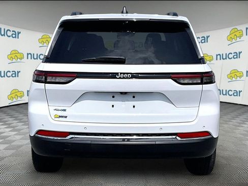 Used 2022 Jeep Grand Cherokee Limited 4xe w/ Luxury Tech Group II AWD/4WD image 5