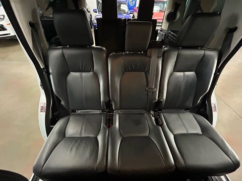 Used 2016 Land Rover LR4 HSE LUX image 12