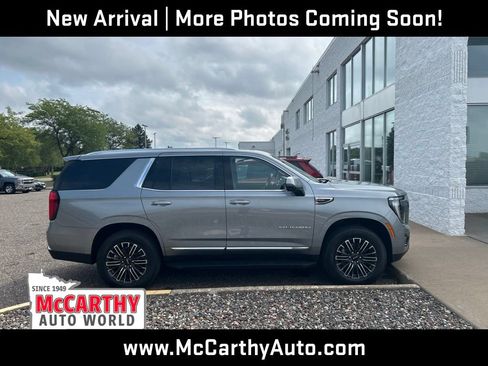 Used 2026 GMC Yukon Elevation w/ Elevation Premium Package AWD/4WD image 8