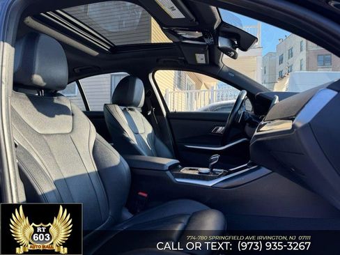 Used 2019 BMW 330i xDrive Sedan w/ Convenience Package image 18