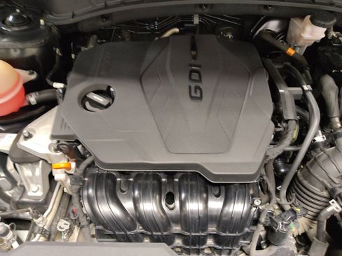 Used 2022 Hyundai Tucson SE image 30