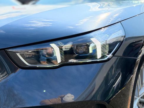 Used 2024 BMW 530i xDrive w/ Premium Package image 26