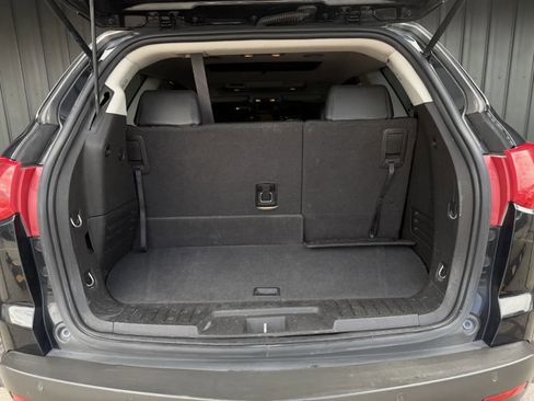 Used 2010 Chevrolet Traverse LT w/ Personal Connectivity Package AWD/4WD image 17