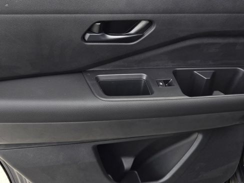 New 2026 Nissan Pathfinder SV w/ Cargo Package FWD image 11