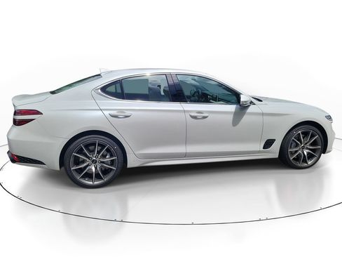 New 2026 Genesis G70 2.5T RWD image 2