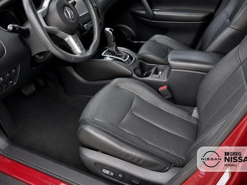 Used 2017 Nissan Rogue SL w/ SL Premium Package FWD image 4