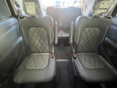 New 2026 Volkswagen Atlas SEL Premium R-Line image 25