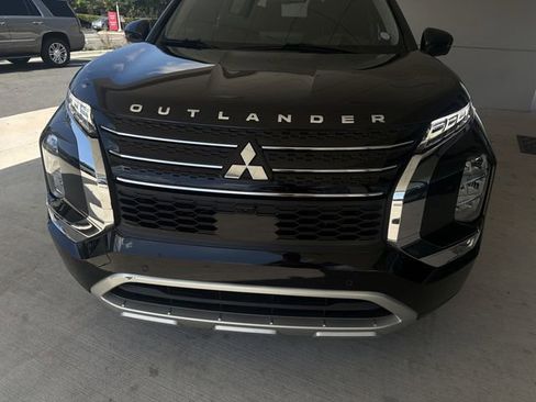 Used 2024 Mitsubishi Outlander SE FWD image 10