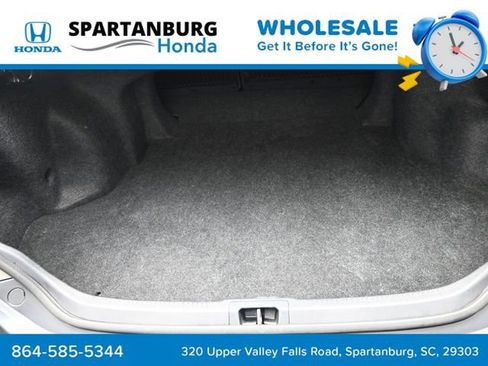 Used 2014 Toyota Camry SE image 17