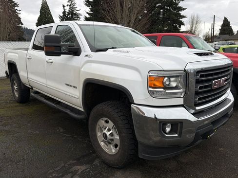 Used 2018 GMC Sierra 2500 SLE w/ SLE Preferred Package image 2