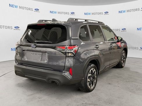 Certified 2025 Subaru Forester Premium image 5
