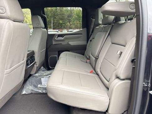 New 2026 GMC Sierra 1500 SLT w/ SLT Premium Package image 22