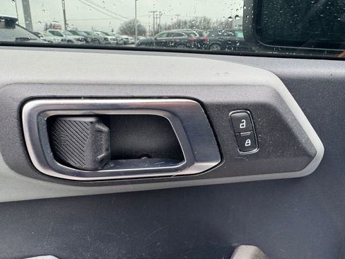 Used 2021 Ford Bronco Badlands image 5