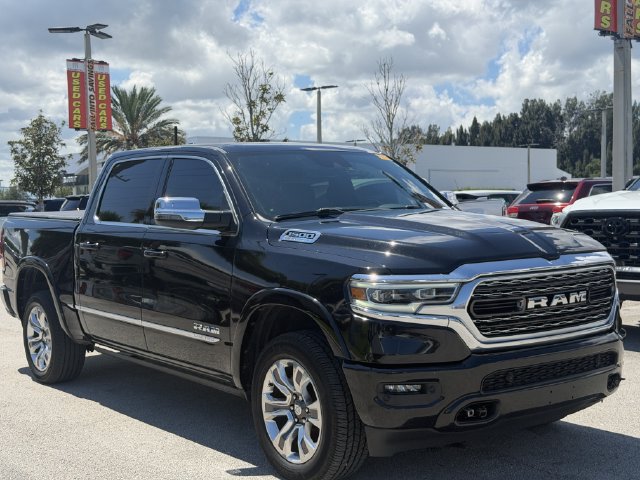 Used 2023 RAM 1500 Limited w/ Body Color Bumper Group AWD/4WD image 2