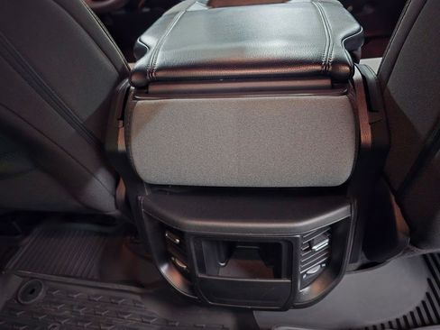 Used 2023 RAM 1500 Big Horn RWD image 39