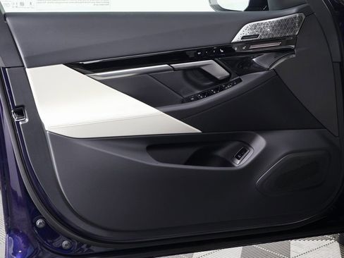 New 2026 BMW 530i w/ M Sport Package RWD image 7