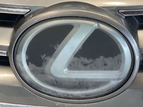 Used 2017 Lexus LX 570 4WD w/ Luxury Package image 10