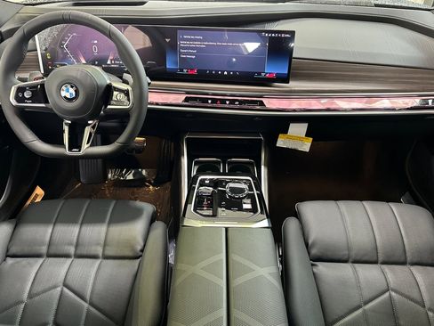 New 2026 BMW 760i xDrive image 10