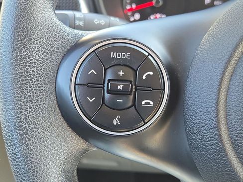Certified 2022 Kia Soul LX w/ Technology Package image 29