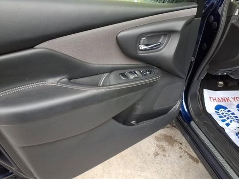 Used 2023 Nissan Murano SV image 13