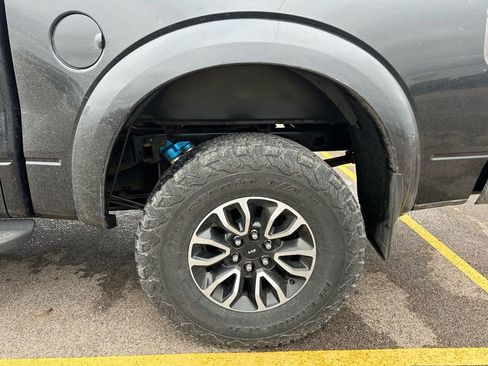 Used 2014 Ford F150 Raptor w/ Equipment Group 801A Luxury image 16