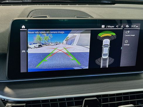 Certified 2023 BMW 530e xDrive w/ Premium Package AWD/4WD image 13