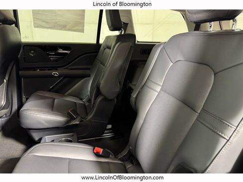 New 2026 Lincoln Aviator AWD image 49