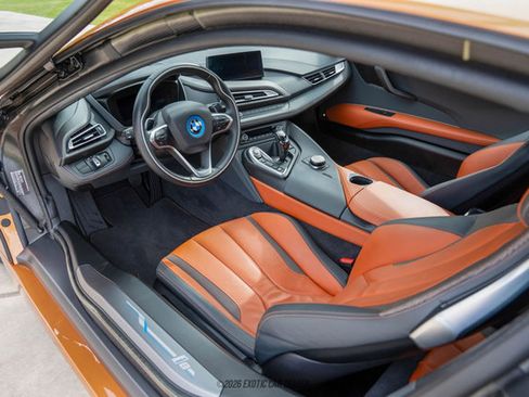 Used 2019 BMW i8 Coupe AWD/4WD image 45