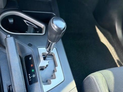 Used 2018 Toyota RAV4 XLE w/ Protection Package FWD image 27