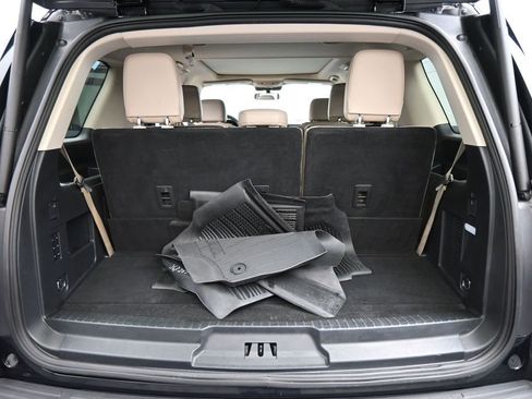 Used 2023 Ford Expedition Limited AWD/4WD image 22