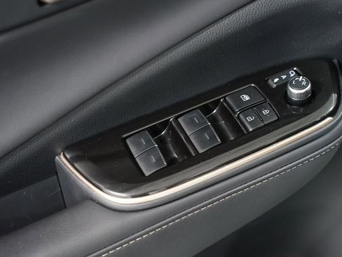 Used 2024 Toyota Crown Platinum image 33