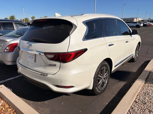 Used 2019 INFINITI QX60 Luxe w/ Essential Package FWD image 5