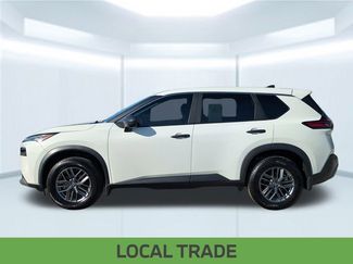 Used 2023 Nissan Rogue S video 2