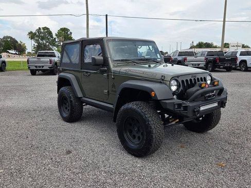 Used 2015 Jeep Wrangler Sport AWD/4WD image 7