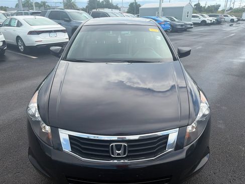 Used 2009 Honda Accord EX-L image 2