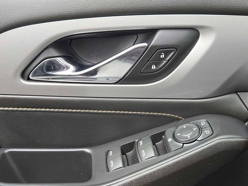 Certified 2021 Chevrolet Traverse RS w/ LPO, Floor Liner Package image 22