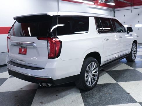 Used 2021 GMC Yukon XL Denali AWD/4WD image 7