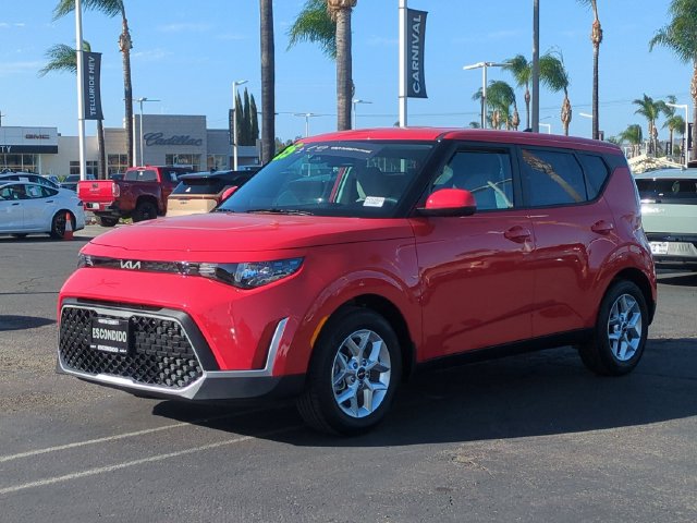 Certified 2025 Kia Soul LX w/ LX Technology Package FWD image 7