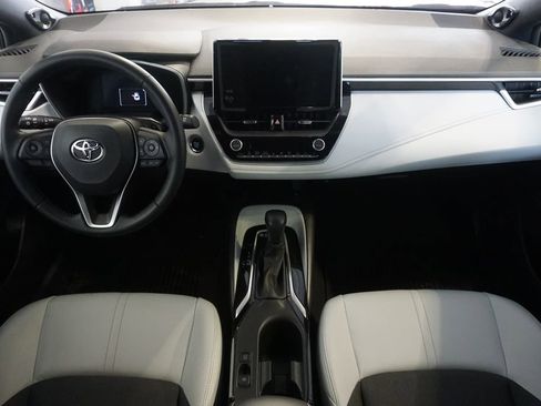 Used 2025 Toyota Corolla XSE FWD image 23