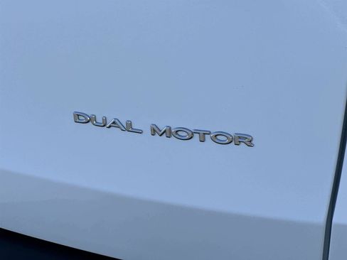 Used 2026 Tesla Model Y Long Range image 7