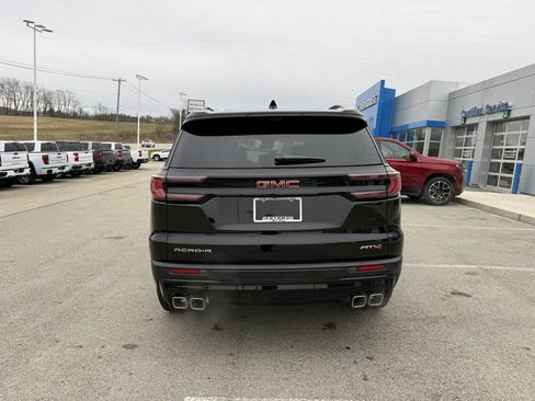 New 2026 GMC Acadia AT4 w/ Luxury Package image 4