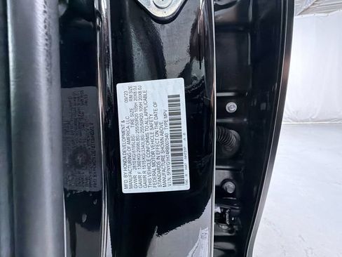 Used 2024 Honda Pilot Touring image 16