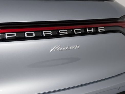 New 2026 Porsche Macan AWD/4WD image 42