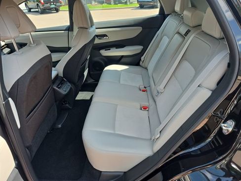 Used 2023 Nissan Ariya FWD image 21