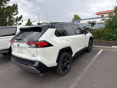 Used 2021 Toyota RAV4 XSE AWD/4WD image 6