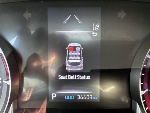 Used 2020 Toyota Highlander L AWD/4WD image 30
