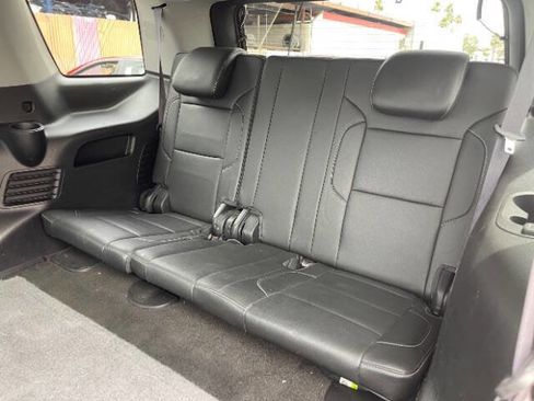 Used 2016 Chevrolet Tahoe LT w/ Luxury Package RWD image 15