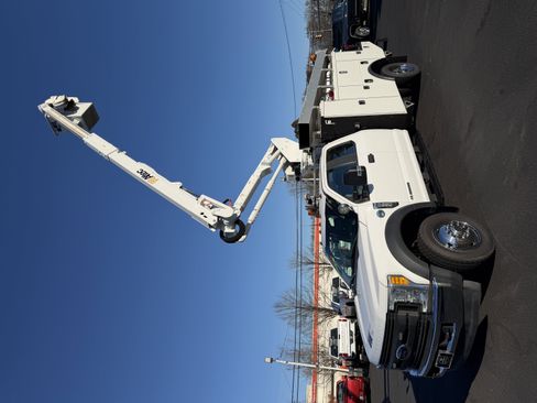 Used 2017 Ford F550 4x4 SuperCab Super Duty image 10