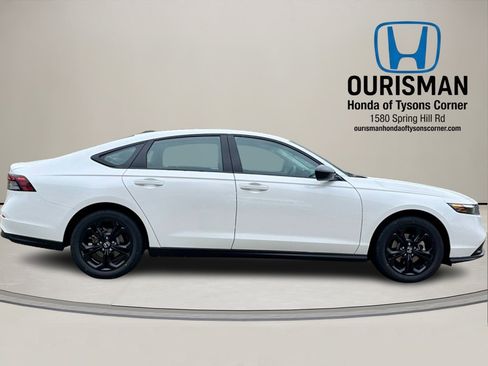 New 2025 Honda Accord SE image 2