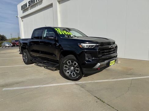 Used 2023 Chevrolet Colorado Z71 w/ Z71 Convenience Package 2 image 2